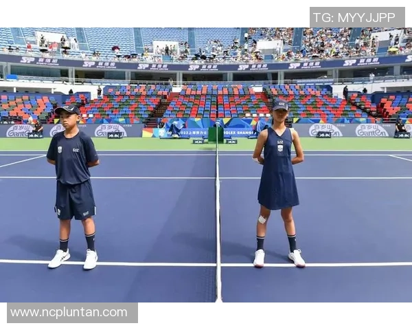 上海网球队进攻策略解析：深度剖析网球战术与技术的完美结合