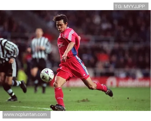 中国男足球明星在欧洲赛场的崛起与挑战分析