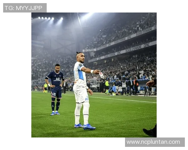 足球明星是否都需要保镖来保护个人安全与隐私的探讨