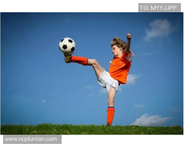 被踢出的足球明星们的逆袭之路与重返赛场的梦想 被踢出的足球明星们的逆袭之路与重返赛场的梦想